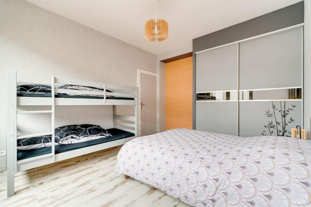 Superbe Appartement A Une Minute A Pied De La Gare 에피날 외부 사진