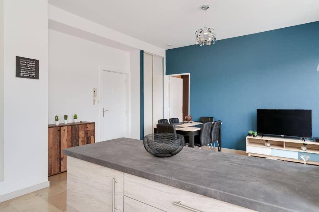 Superbe Appartement A Une Minute A Pied De La Gare 에피날 외부 사진